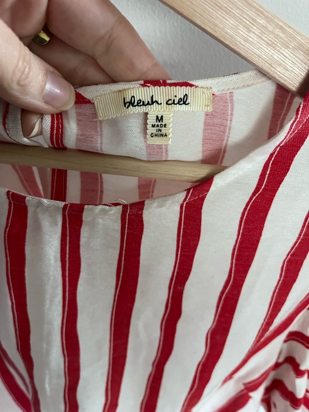 Bleu Ciel Red White Striped Puff Sleeve Tie‎ Front Crop Top Blouse Womens Medium - Picture 2 of 6